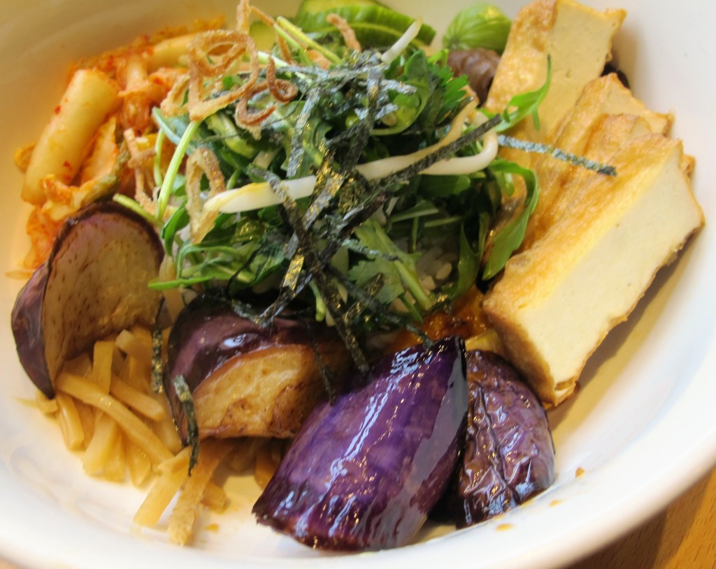 Tofu rice bowl at Boke Bowl in Portland, Oregon | vegetarianPDX