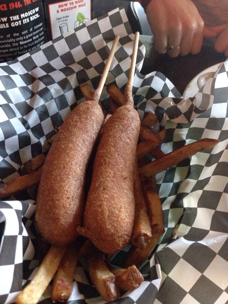 Vegan corn dogs at Hungry Tiger in Portland, Oregon | vegetarianPDX